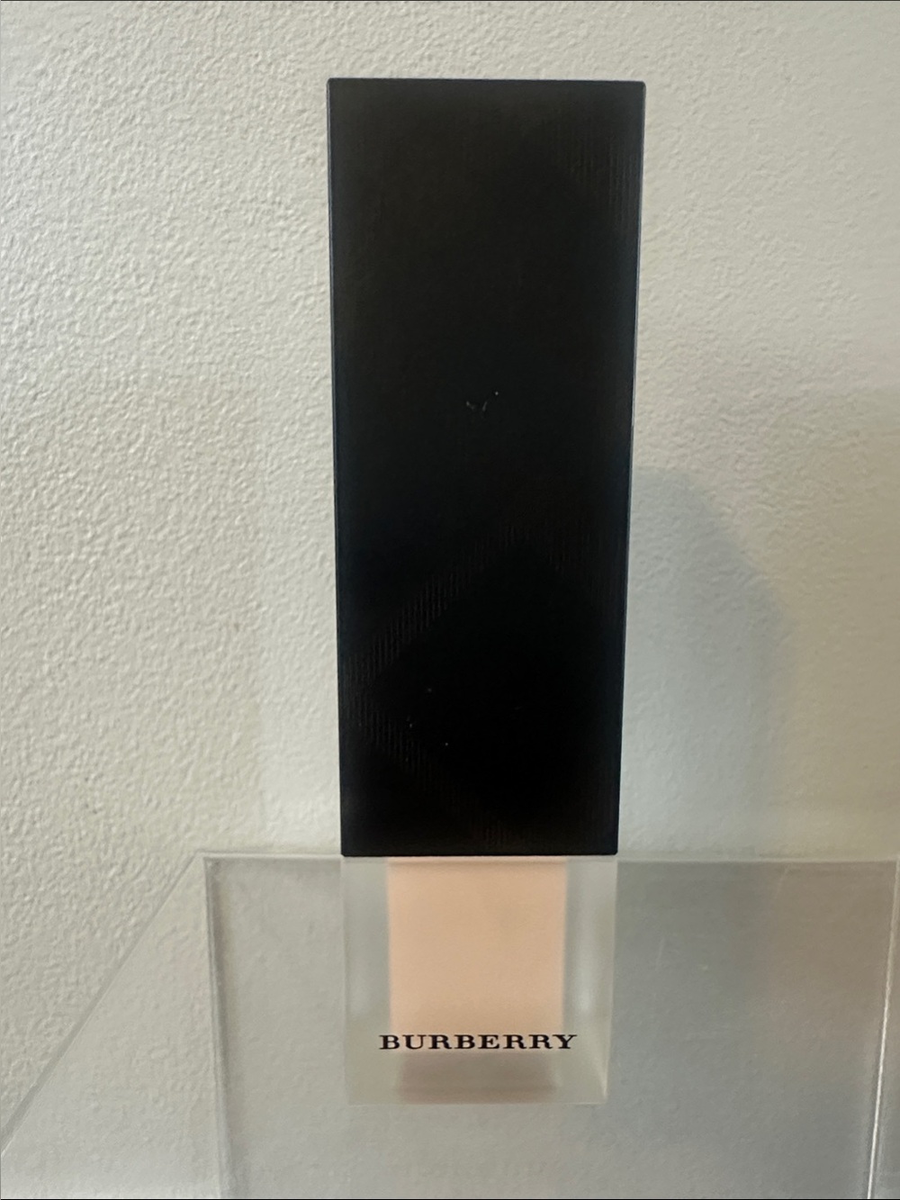 Burberry Cashmere Liquid Foundation 1 oz New